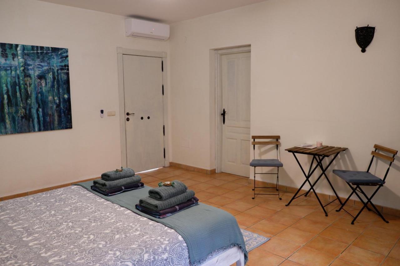 Vegan Guesthouse Finca Pereila Coin Luaran gambar